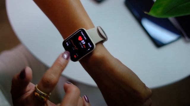 Poco Watch (White) setup, unboxing + impressions смотреть онлайн