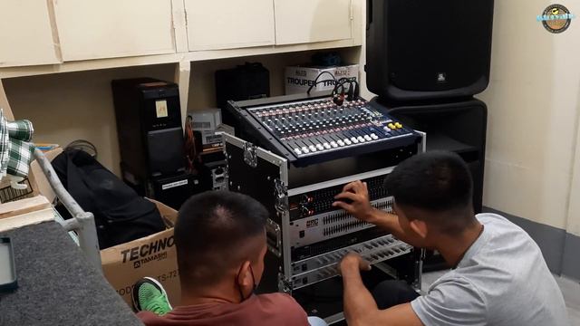 Sound Check | Soundcraft Mixer 12 Channel | Dbx Equalizer 231 | Sound Logic SL15a Powered Speakers
