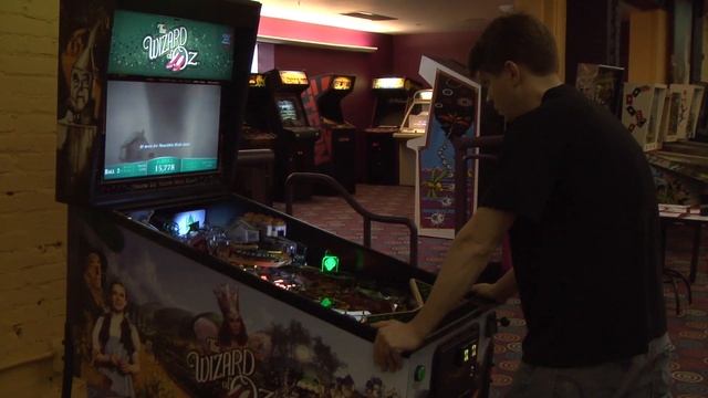 Classic Game Room - THE WIZARD OF OZ pinball machine review смотреть онлайн