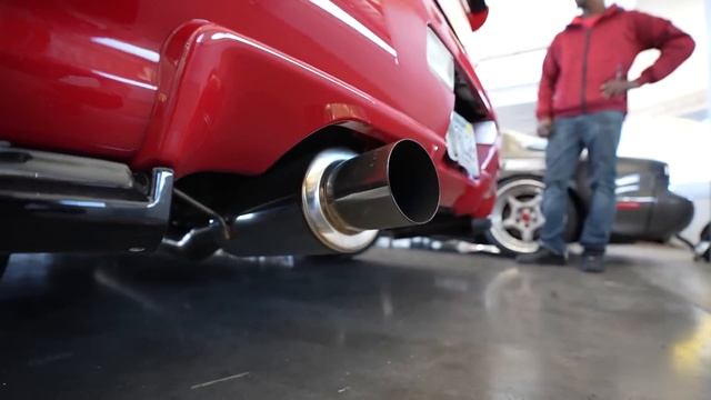 DISASTER STRIKES THE R35 GTR ON THE DRAG STRIP! смотреть онлайн