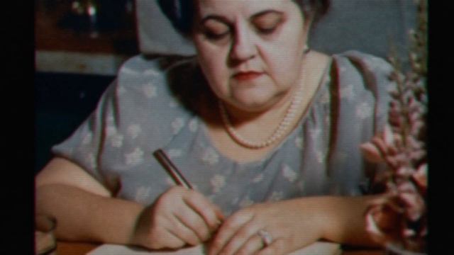 How Elvis Presley Gave His Mother a Pink Cadillac - The True Story Behind the Iconic Car смотреть онлайн