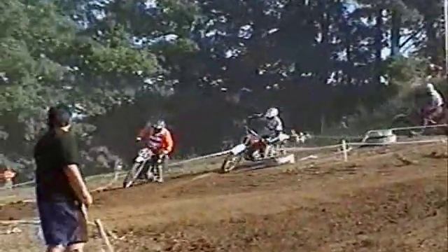 ČZ - Motocross veterán Stříbro 1999 J.Falta смотреть онлайн
