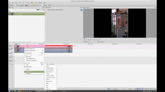 Add blurred sidebars / background to mobile phone footage with Kdenlive смотреть онлайн