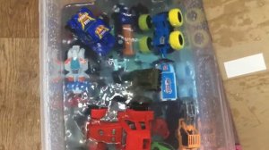 Машинки падают в воду/купаем машинки