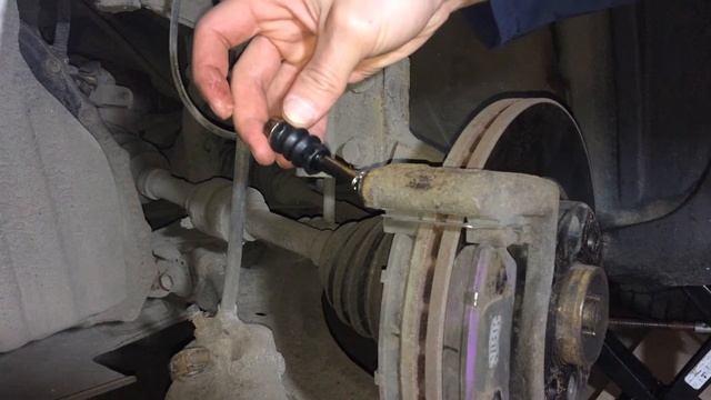 Почему скрипят дисковые тормоза? Или как устранить скрип тормозов смотреть онлайн