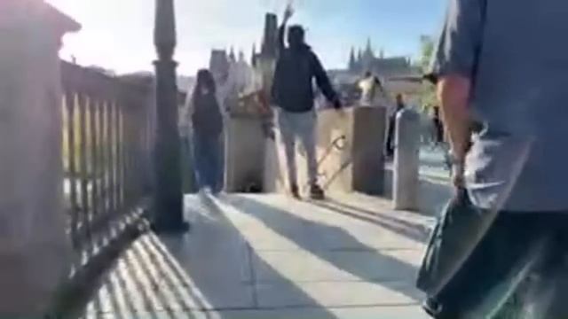 Наконец то весна в Праге смотреть онлайн