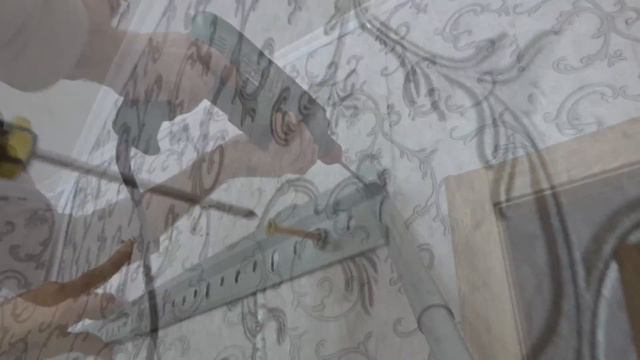 Навешивание шкафов с помощью навесной шины и универсального крепежа смотреть онлайн