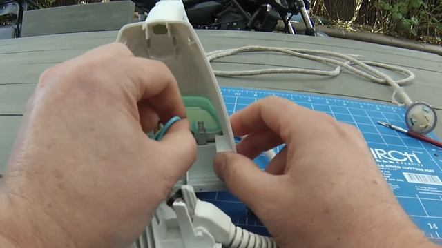 How to repair a steam iron at home in 3 minutes - Sunbeam смотреть онлайн
