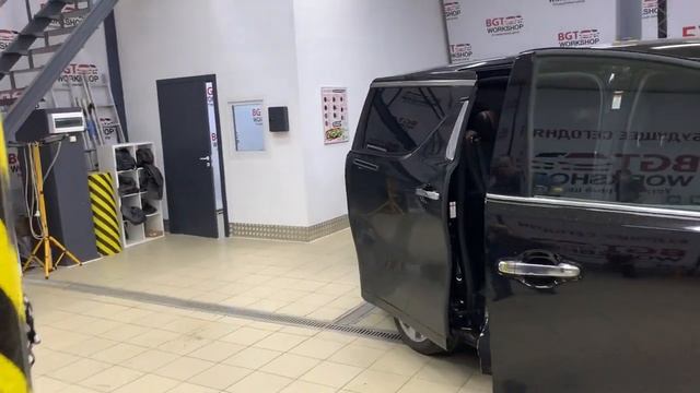 Toyota Alphard - дополнительные возможности смотреть онлайн