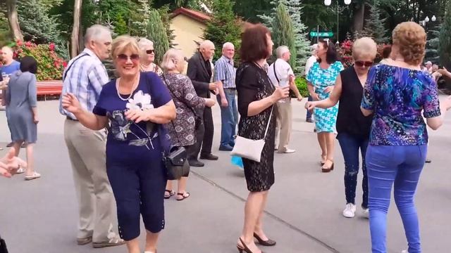 ГАДАЙ, ГАДАЙ ЦЫГАНКА! ТАНЦЫ ХАРЬКОВ СЧАСТЛИВЫЕ МОМЕНТЫ смотреть онлайн