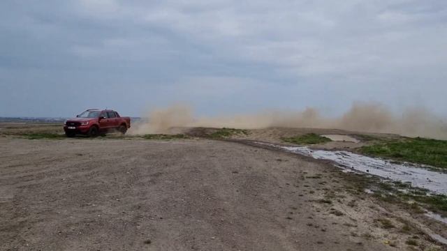 2022 Ford Ranger Stormtrak | light off-road driving смотреть онлайн