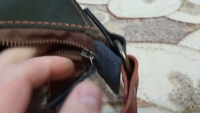 Сумка из кусочков натуральной кожи. смотреть онлайн