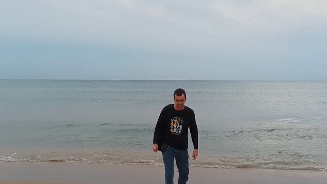 #АНАПА - для чего красный флаг на пляже? Все равно купаемся в октябре. смотреть онлайн