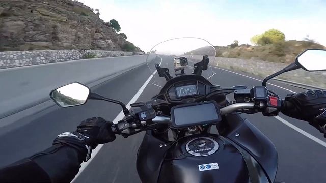 Honda Vfr 800x Crossrunner смотреть онлайн