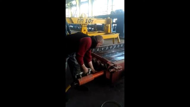 Работа гидродомкрата ДНА-14 смотреть онлайн