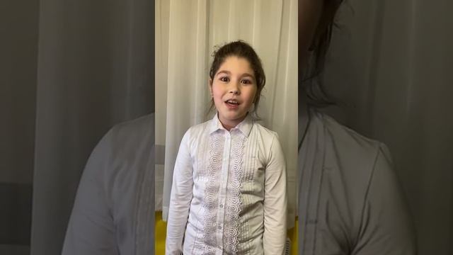 Тулаева Софья, 10 лет, С.Есенин «Берёза» смотреть онлайн