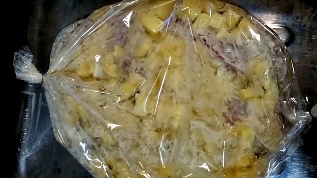 ? Вкуснейшие свинные ребра с картофелем в духовке в рукве для запекания смотреть онлайн
