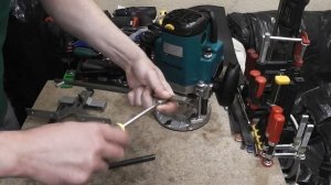 Фрезер Makita 3612C.Удлиняем штанги параллельного упора