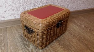 Сундучок из газетных трубочек