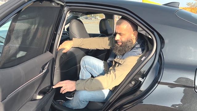 Обзор Toyota Camry 2.5 2023, комплектации Q из Китая.