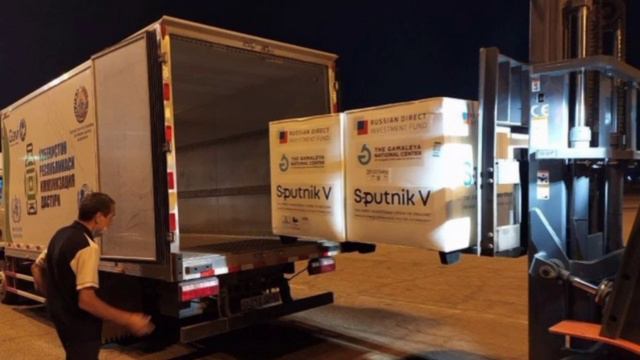 O‘zbekistonga 30-avgust kuni “Sputnik V” vaksinasining navbatdagi partiyasi keltiriladi смотреть онлайн