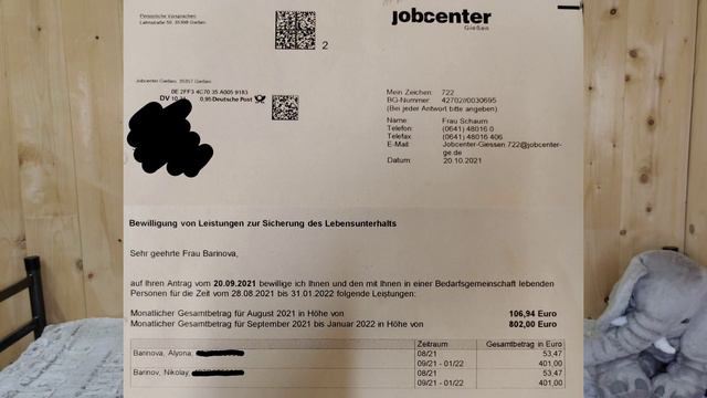 Получили первое пособие.Поздние переселенцы из Казахстана в Германию 2021 смотреть онлайн