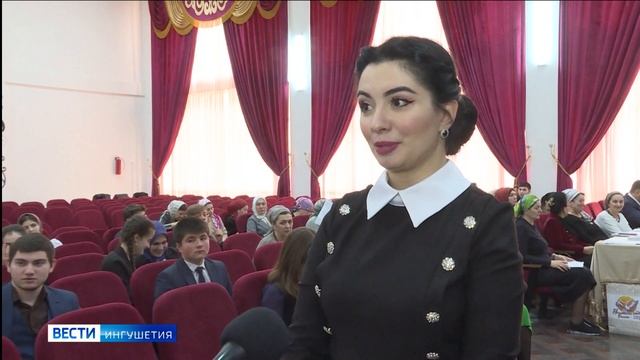 За звание «Учитель года России — 2023» соревнуются молодые опытные педагоги смотреть онлайн