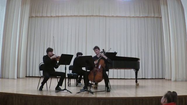 Arno Babadjanyan Piano Trio fis-moll, 3 mvt., Бабаджанян Фортепианное трио фа диез минор, Трио ДИАр смотреть онлайн