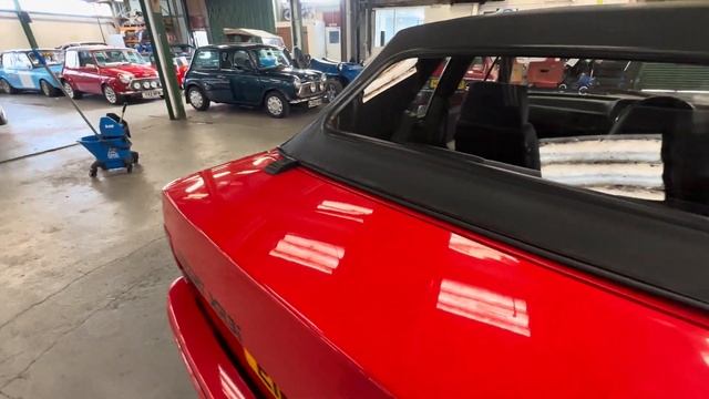 Ford Escort XR3i смотреть онлайн