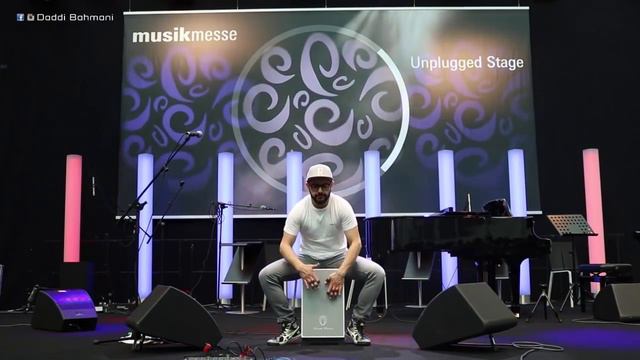 Modern Cajon Solo /// DADDI BAHMANI /// LIVE @ Musikmesse (Part1) смотреть онлайн