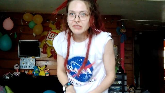 BEST BALLOON BURST CHALLENGE | LOONER GIRL BLOW TO POP B2P BALLOONS POPPING | SUPER LOUD POPS смотреть онлайн