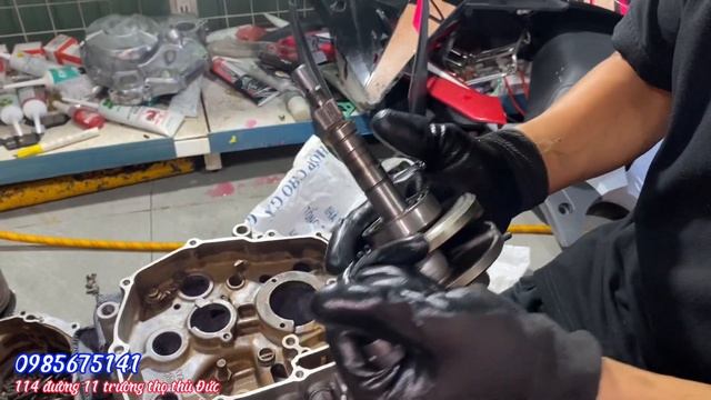 Future gặp trúng thợ bùa làm 5tr mà xe chảy nhớt смотреть онлайн