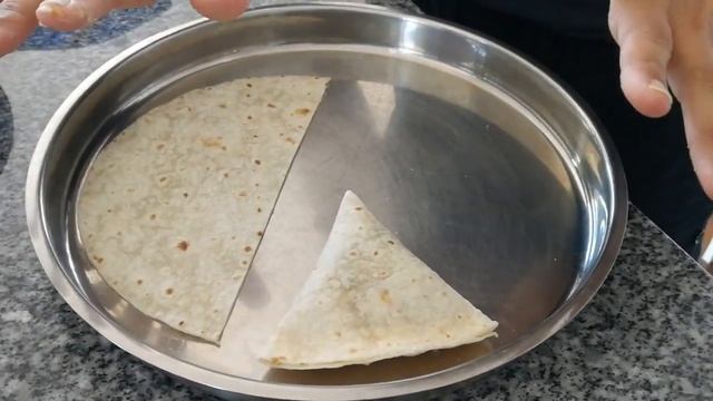 Tortilla Samosa - the cheats version of delicious and amazing Samosa смотреть онлайн