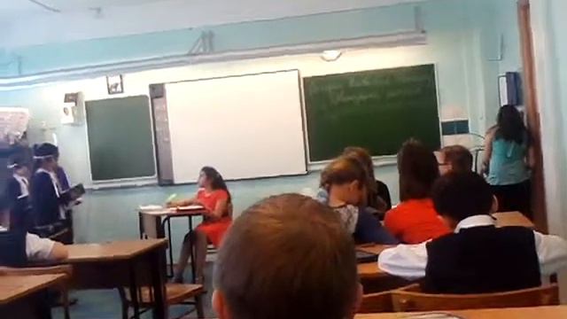 Отрывок из басни 12 месецев смотреть онлайн