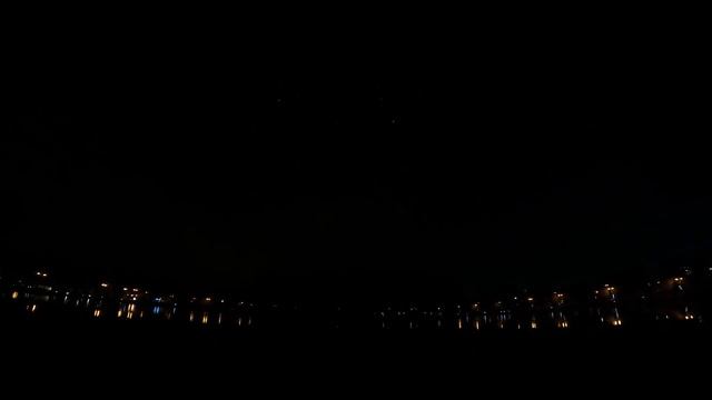 2021 05 09 Салют в Измайловском парке GH011779 смотреть онлайн