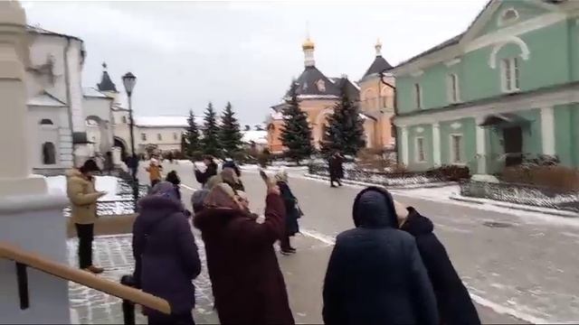 КОЛОКОЛА ОПТИНОЙ ПУСТЫНИ... смотреть онлайн