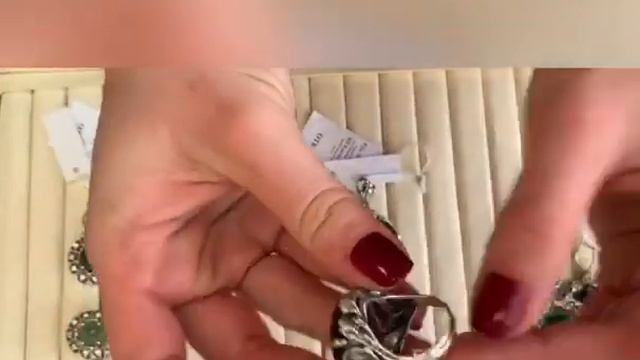 Турмалин - цвет камня. Праздничные, крупные серьги и кольцо. Завод Вега. смотреть онлайн