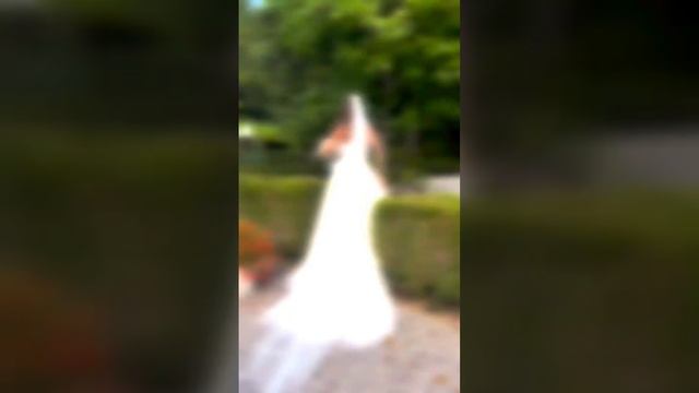 The elegance of a long veil #Longweddingveil #weddingveil #weddingveilinspiration смотреть онлайн