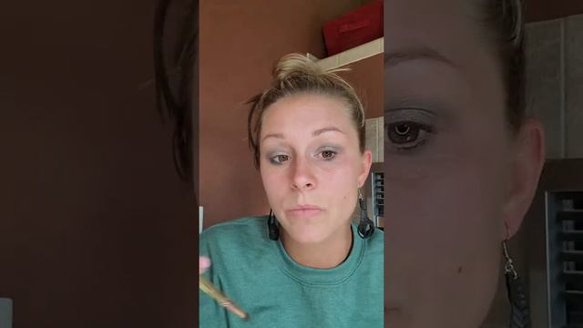 Cozy Green Fall Eyeshadow Look! 😍