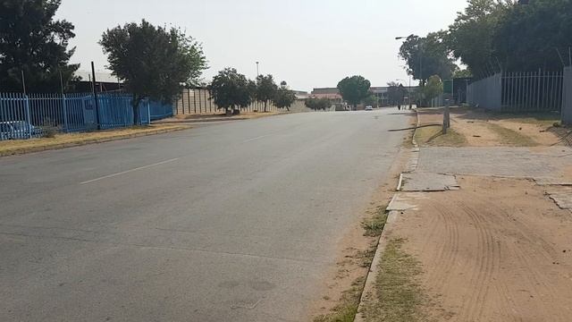 My Kia Cerato / Forte Koup comparison to my friend's Kia Cerato / Forte induction and exhaust sound смотреть онлайн