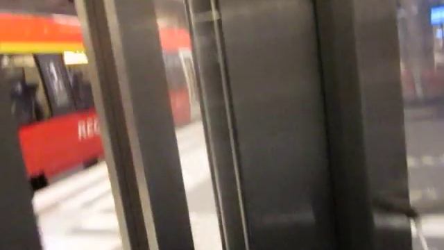 Otis traction glass elevator at Berlin central station смотреть онлайн