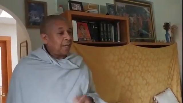 Враджалила матаджи и Экавира прабху. Воспоминания о Е.С. Бхакти Тиртха махарадже смотреть онлайн