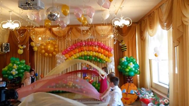 Выпускной группы "Пчелки" детский сад № 1671 Москва смотреть онлайн