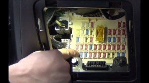 Замена предохранителя №2 розетки 12 В на Hyndai Solaris