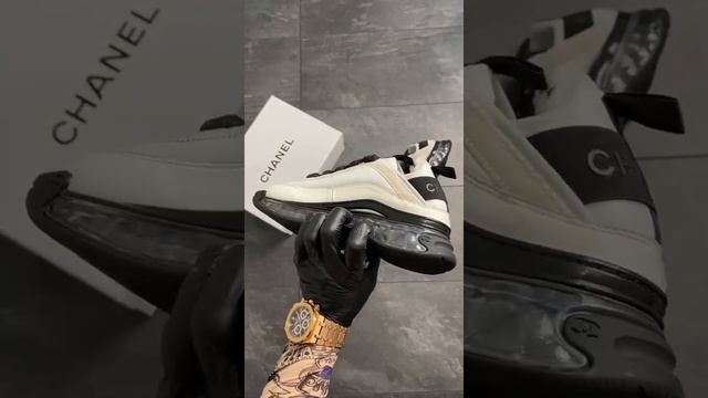 Женские кроссовки Chanel Sneakers White Crystal смотреть онлайн