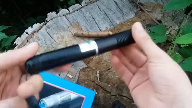 Мощный лазерная указка!!! Powerful laser pointer! смотреть онлайн