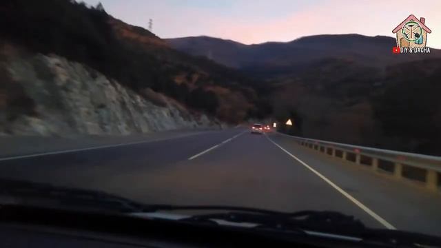 Новороссийск - Кабардинка. Предрассветная поездка на такси за 300 рублей. DIY & DACHA. Ep 79. смотреть онлайн