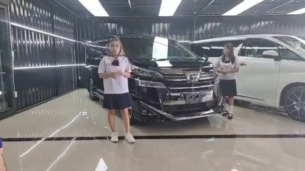 The New Toyota Alphard & Vellfire 2022 Super Black Walk Around Review