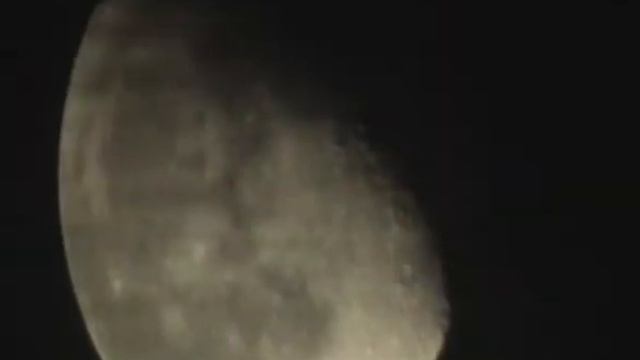 Moon Zoom with Panasonic SDR-S26 смотреть онлайн