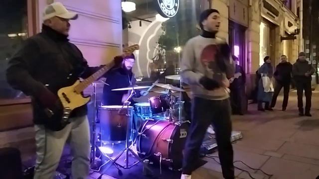 УЛИЧНЫЕ МУЗЫКАНТЫ(4)СПб,гр.АЙДАХО,09.02.23. смотреть онлайн